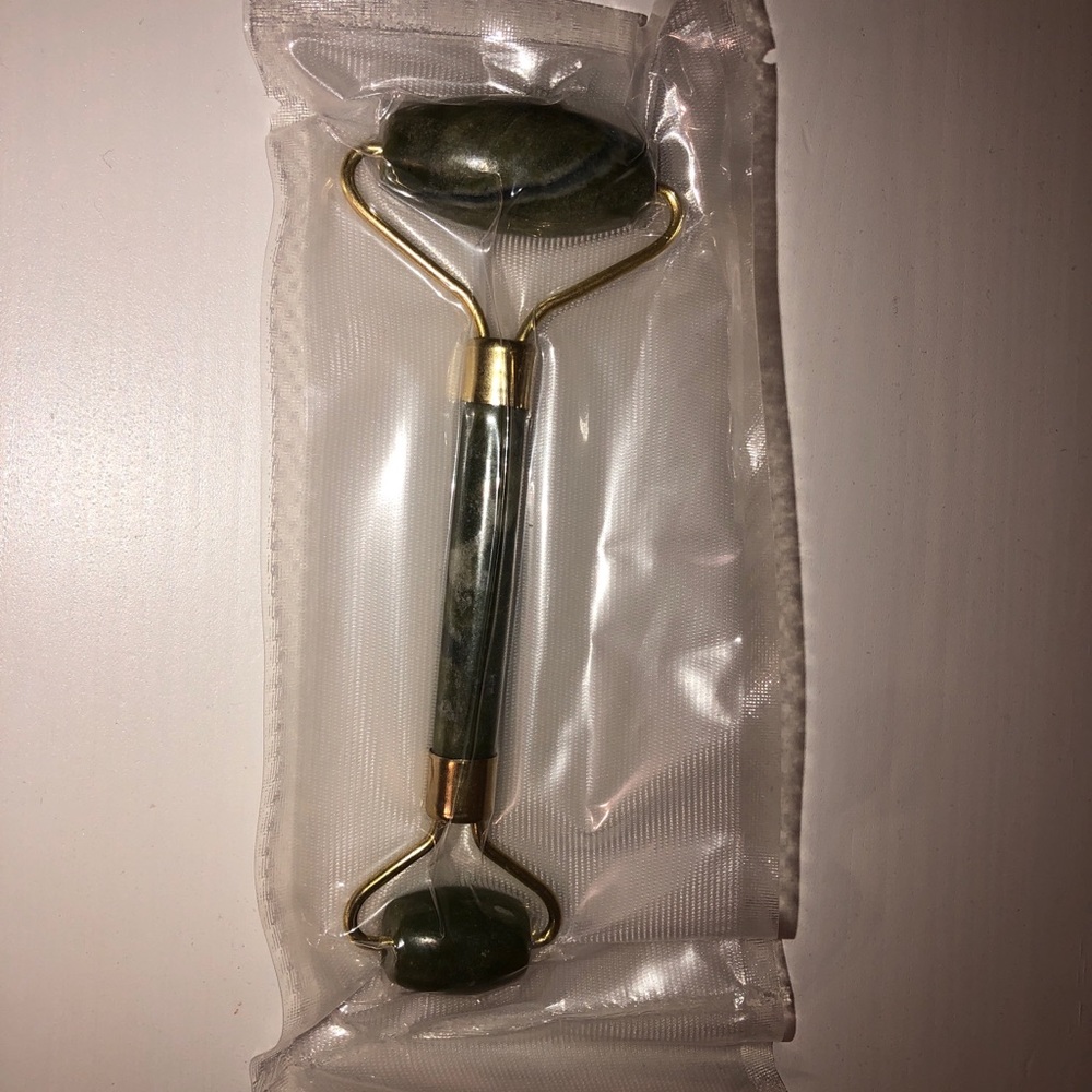 Jade Roller